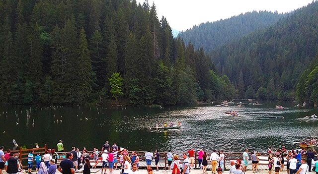 Lacul Roșu